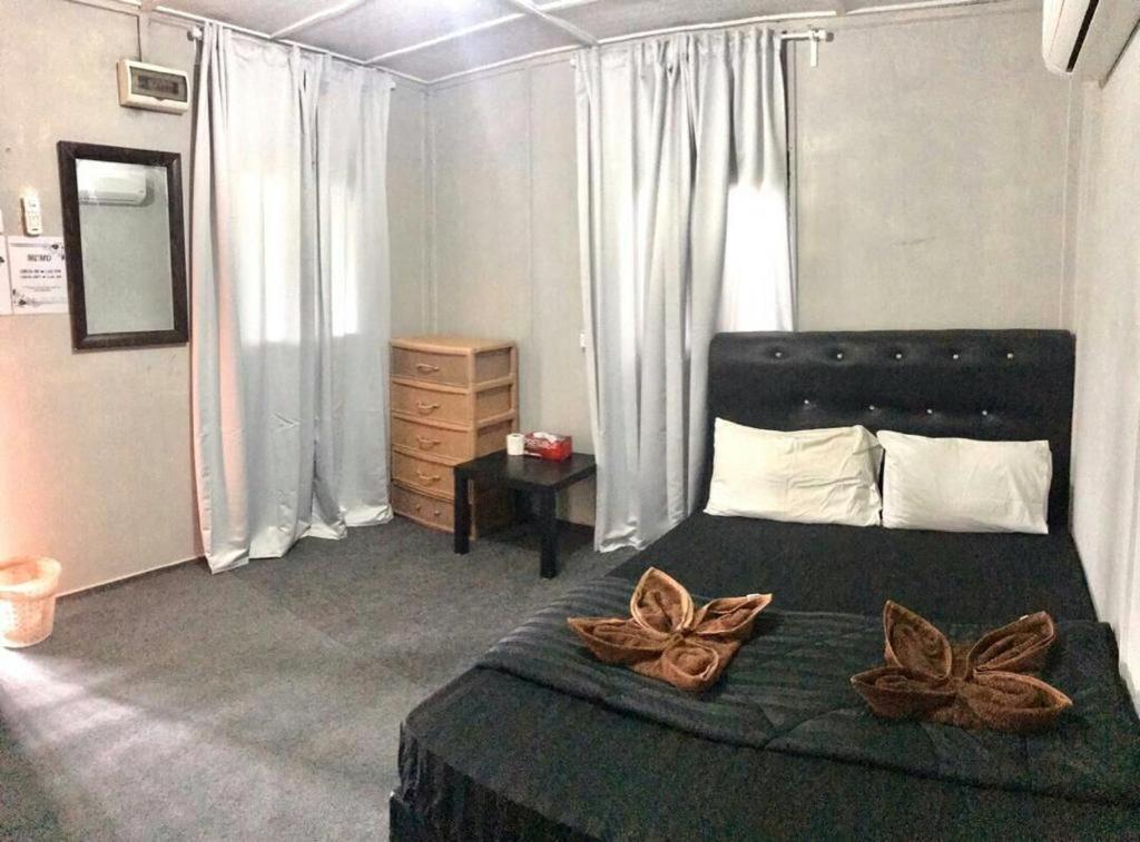 Long Beach Garden 캄풍 쿠알라 베숫 외부 사진